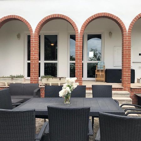 Landhaus Toereki Mit Pool Сиофок Екстериор снимка