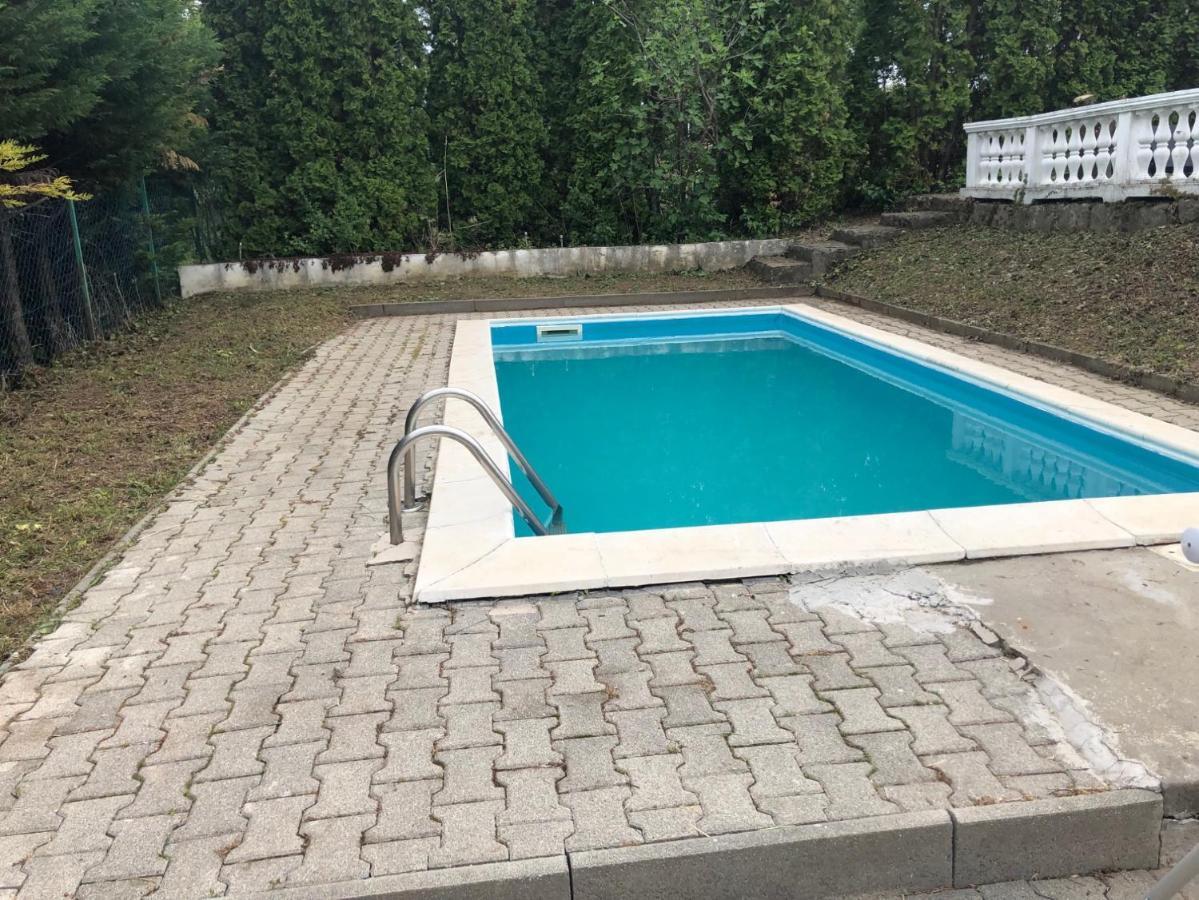 Landhaus Toereki Mit Pool Сиофок Екстериор снимка