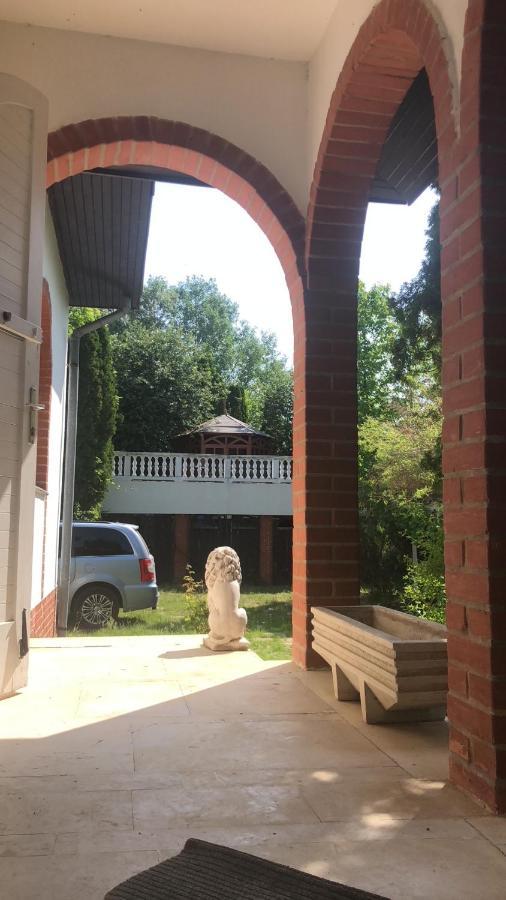 Landhaus Toereki Mit Pool Сиофок Екстериор снимка