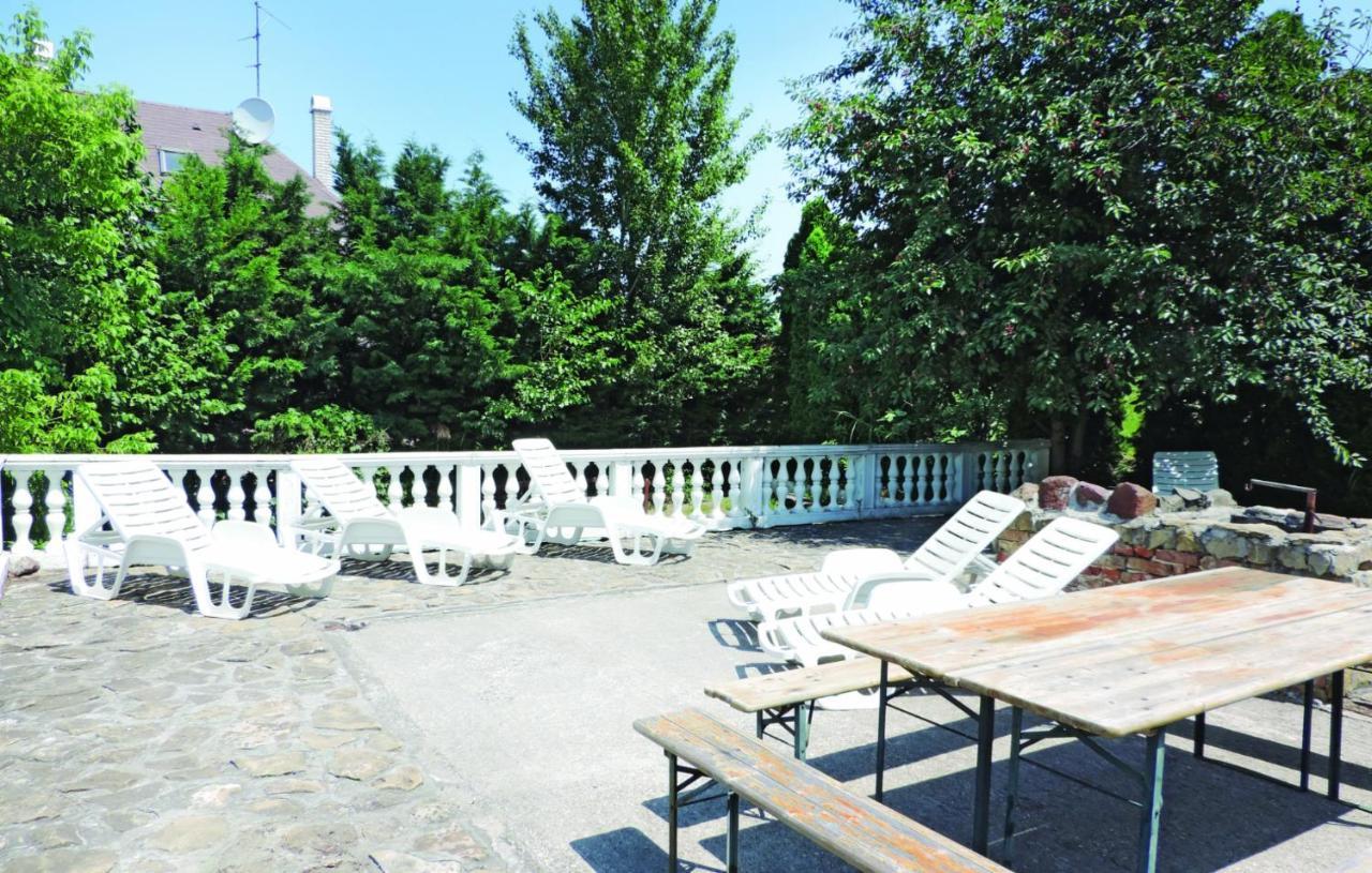 Landhaus Toereki Mit Pool Сиофок Екстериор снимка