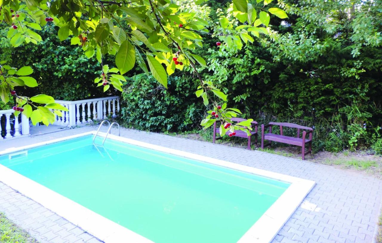 Landhaus Toereki Mit Pool Сиофок Екстериор снимка